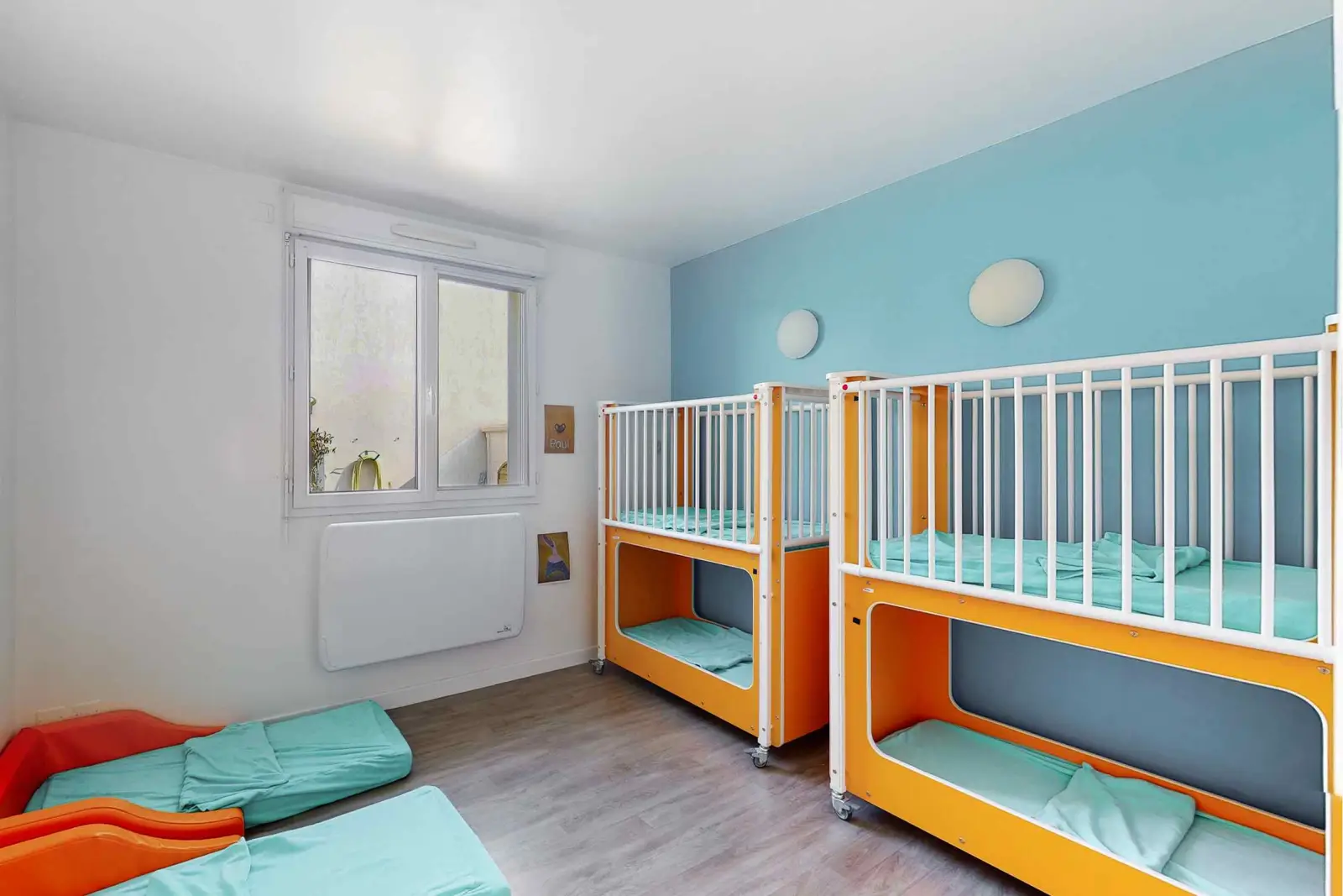 Dortoir de la micro-crèche Babilou Saint-Nazaire Chasse Marée