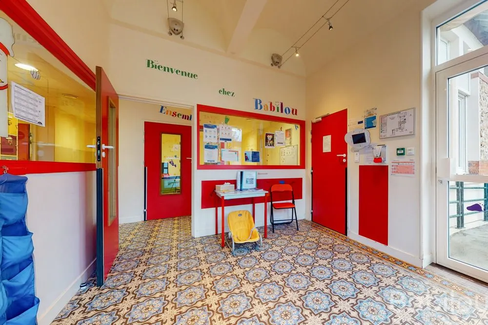 Entrée d'accueil de la crèche Babilou Dreux Saint-Jean