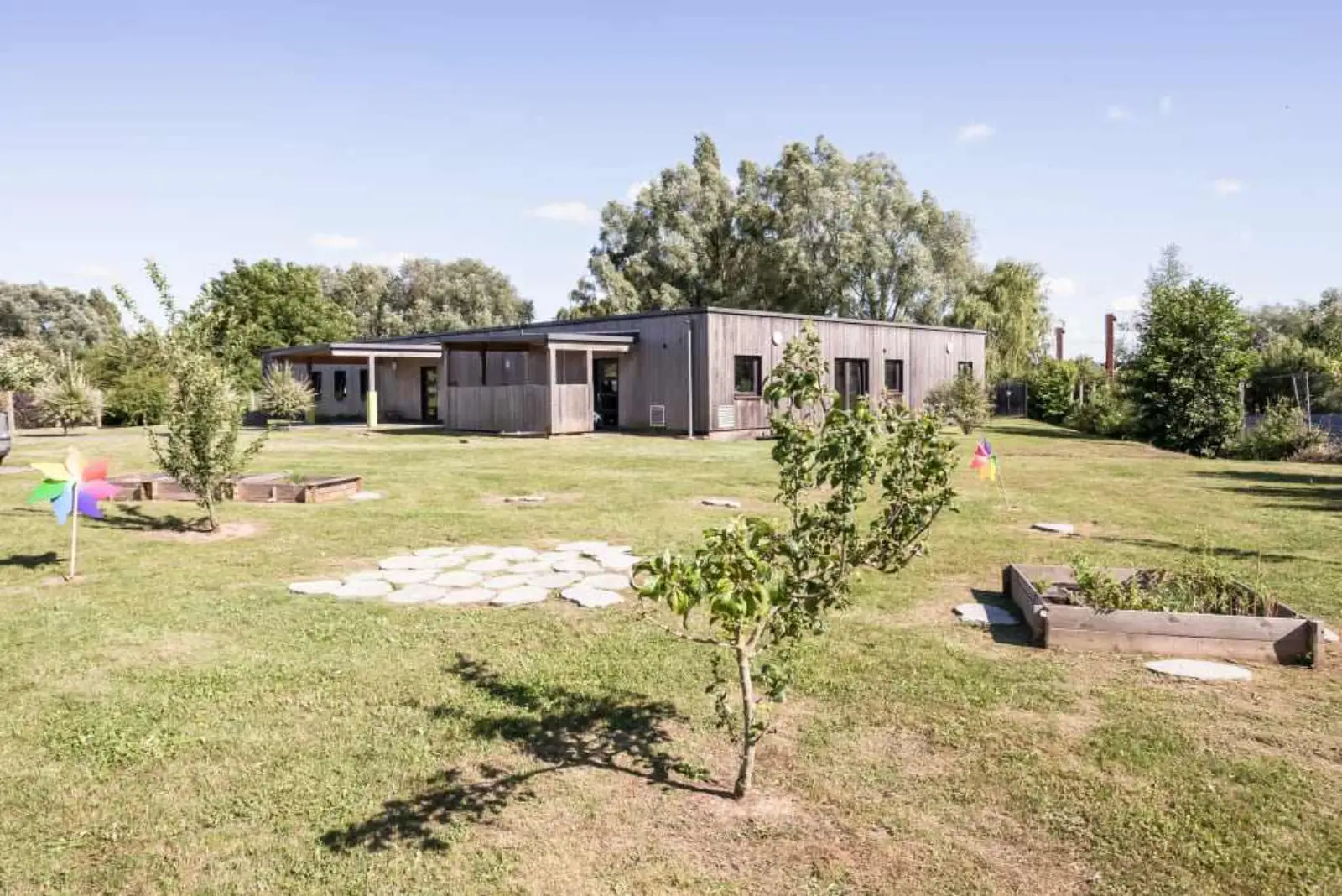 Un jardin des sens et des espaces pensés pour l'éveil