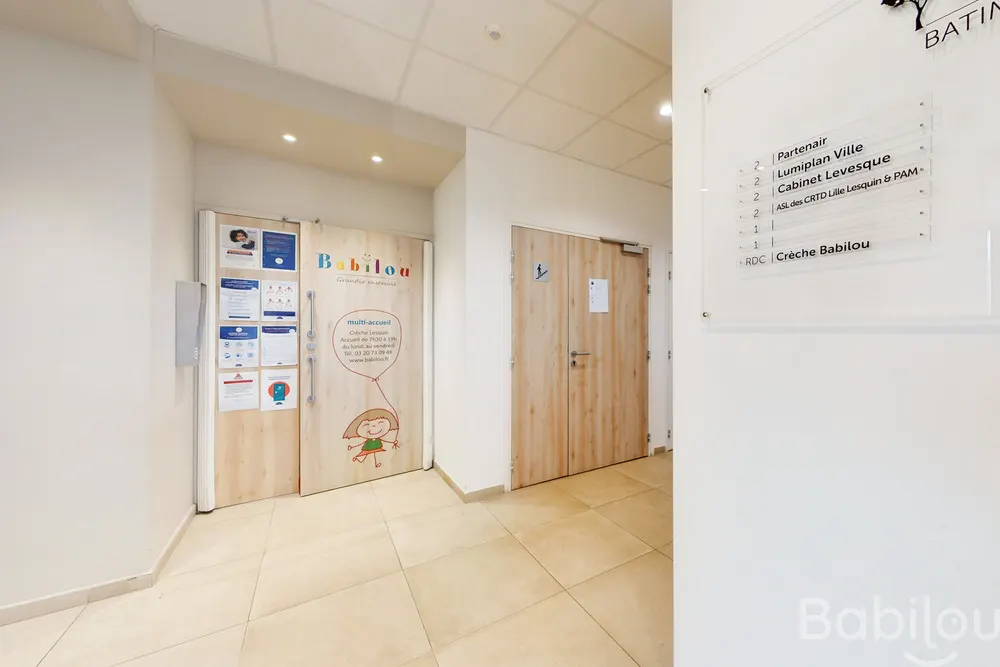 Vestiaire de la crèche Babilou Lesquin Pic-au-vent