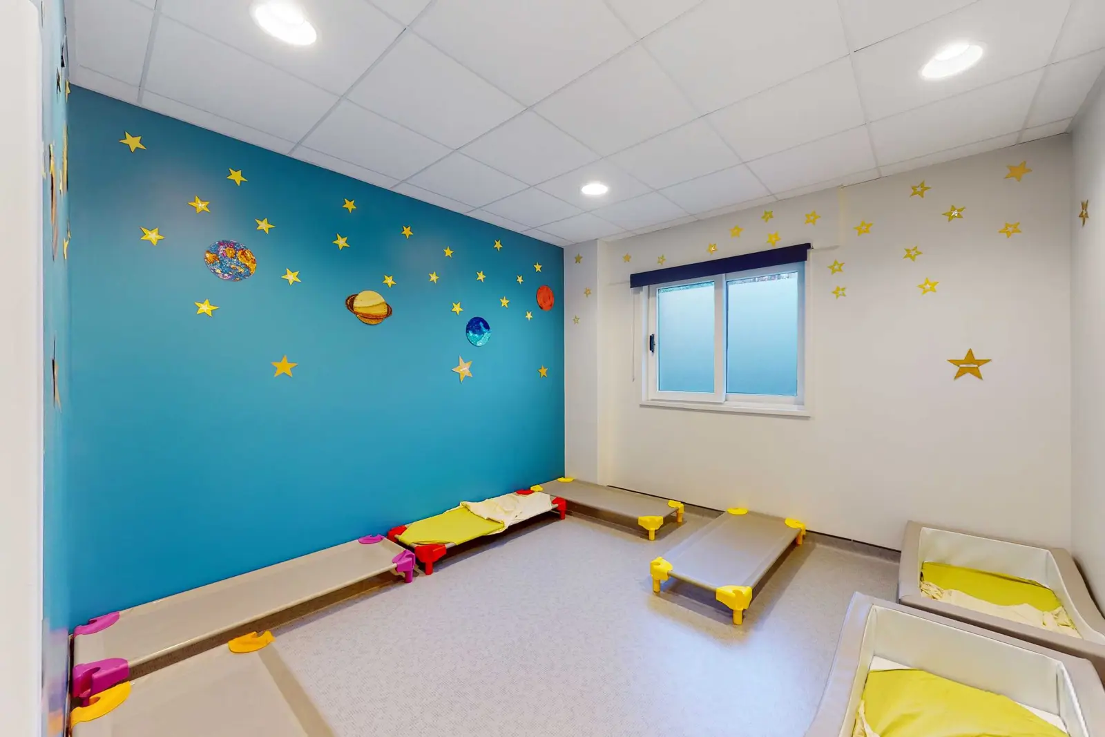 Dortoir de la micro-crèche Babilou Lille Kennedy