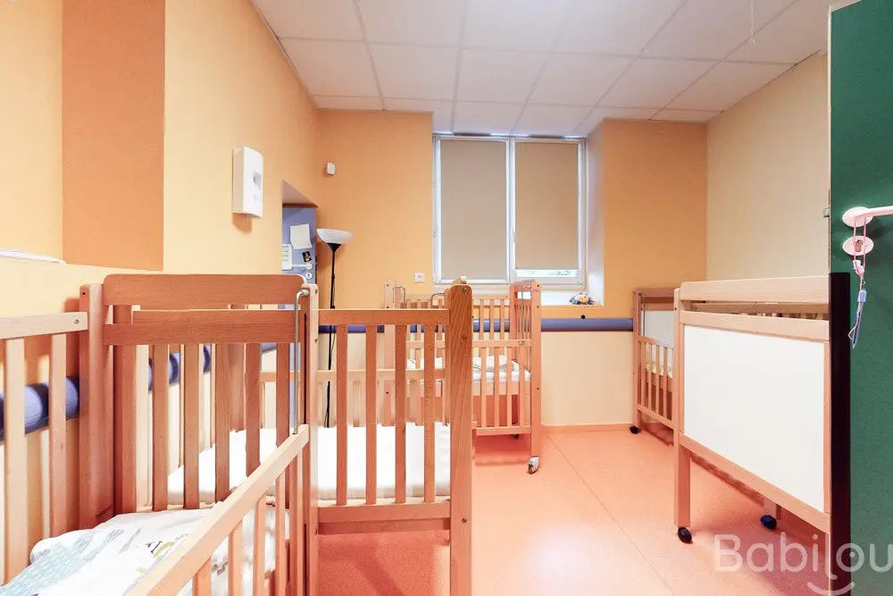 Dortoir de la crèche Babilou Bonnemain Armorique