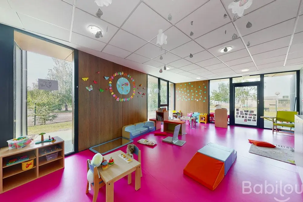 Salle d'activités de la crèche Babilou Etrelles Piquet