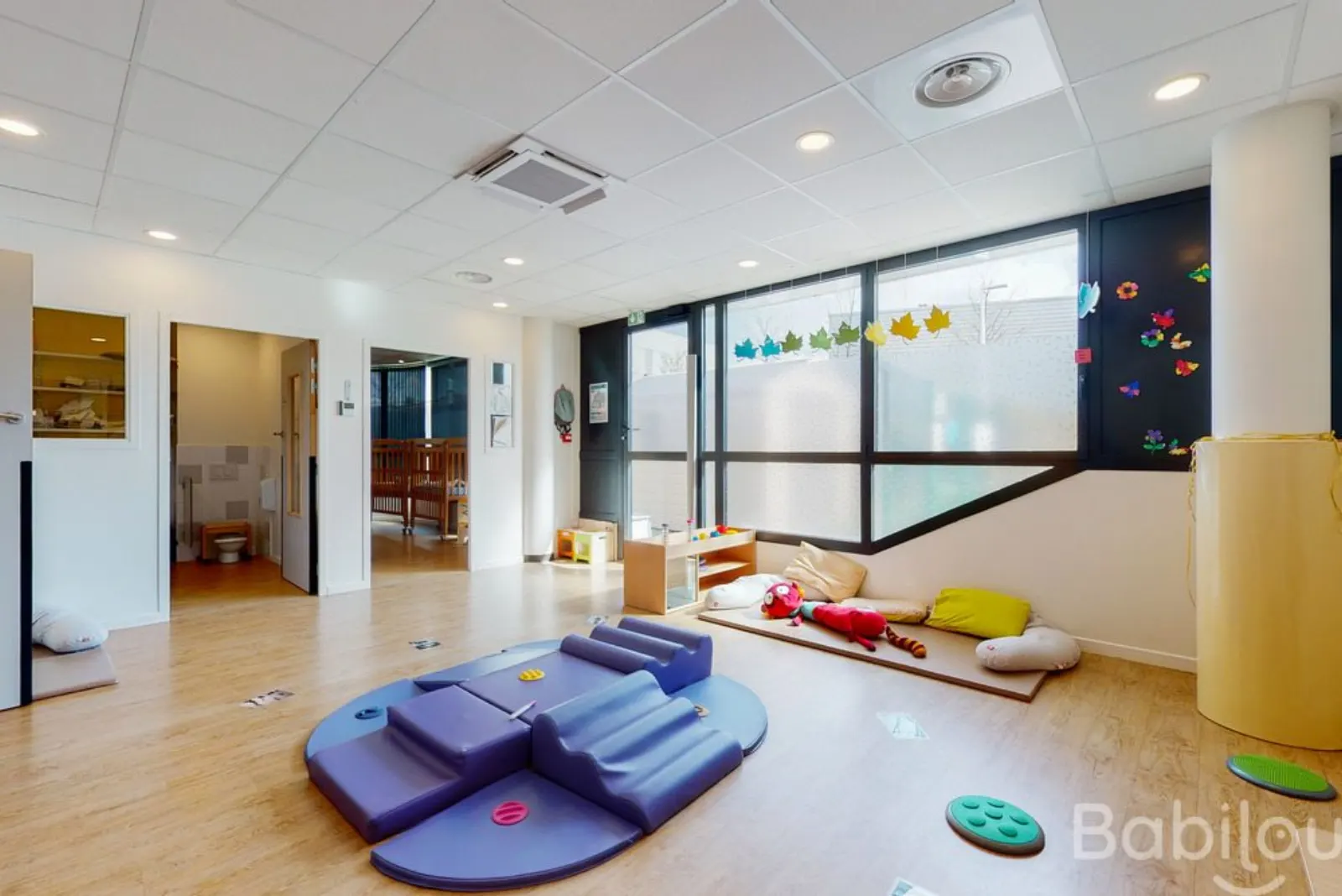 Salle de motricité de la crèche Babilou Champagne-au-Mont-D'Or
