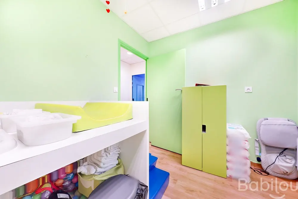 Espace de change de la micro-crèche