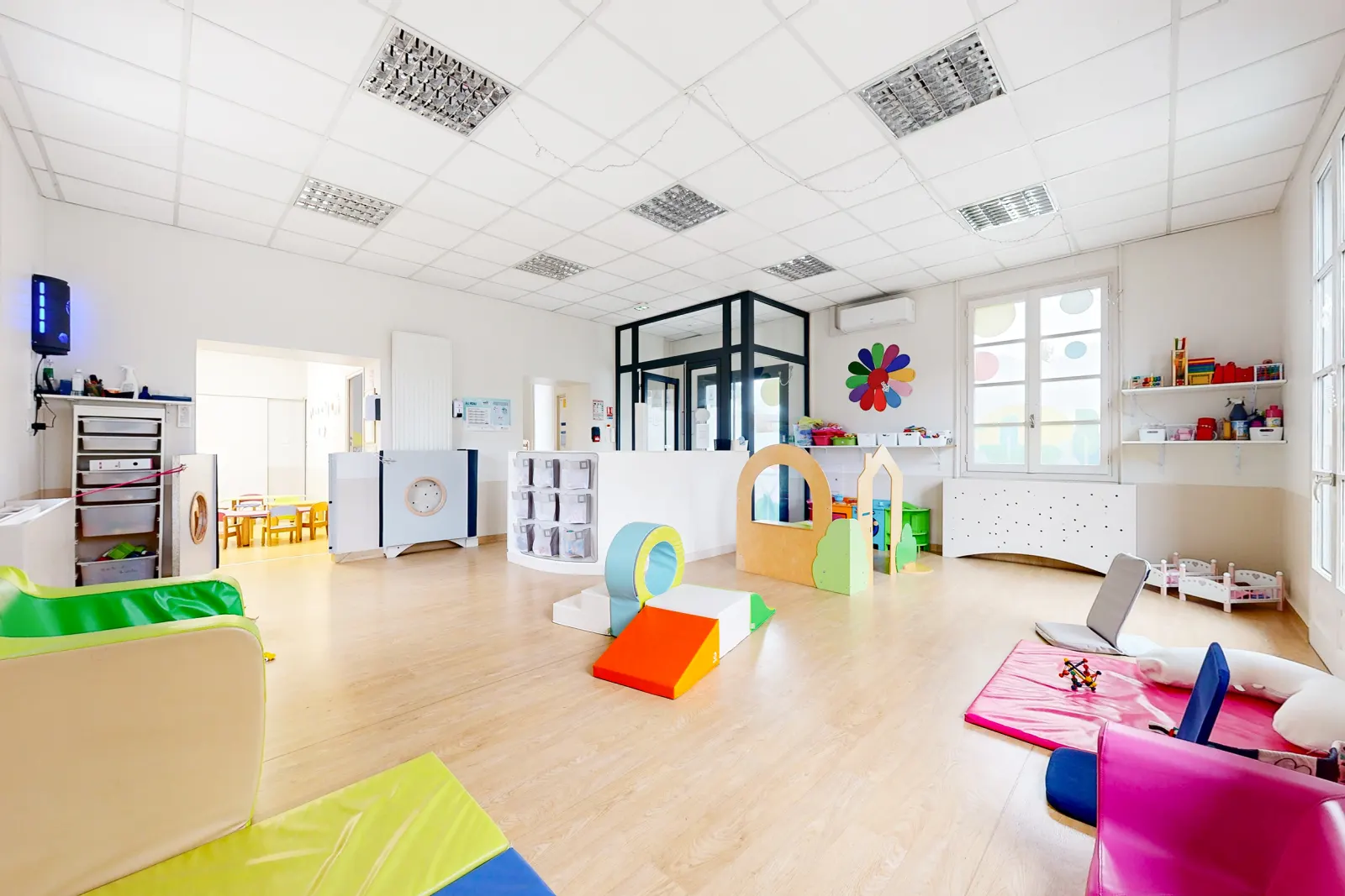 Une micro-crèche Place Raymond Duclos, à Pollionnay