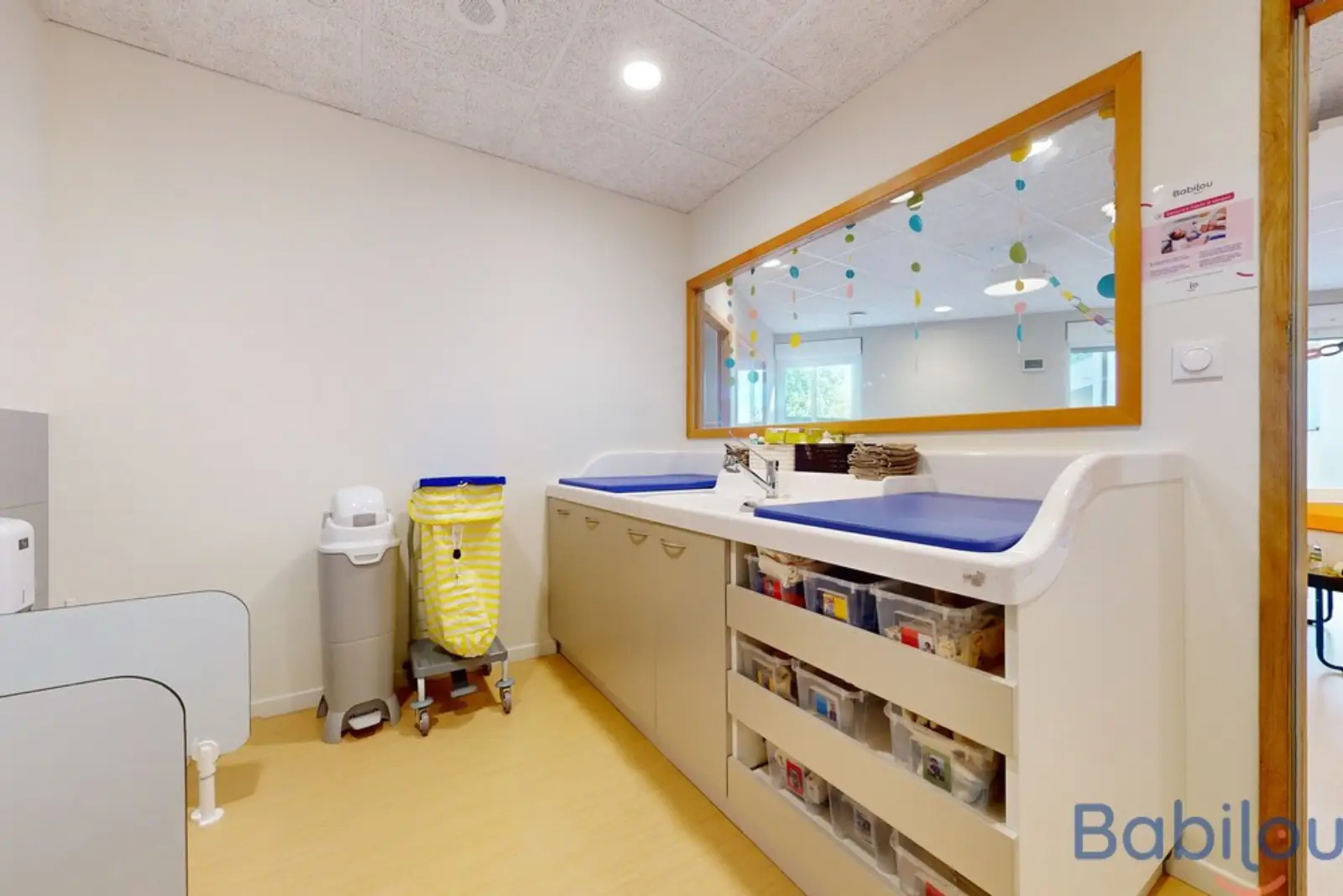 Espace de change de la crèche