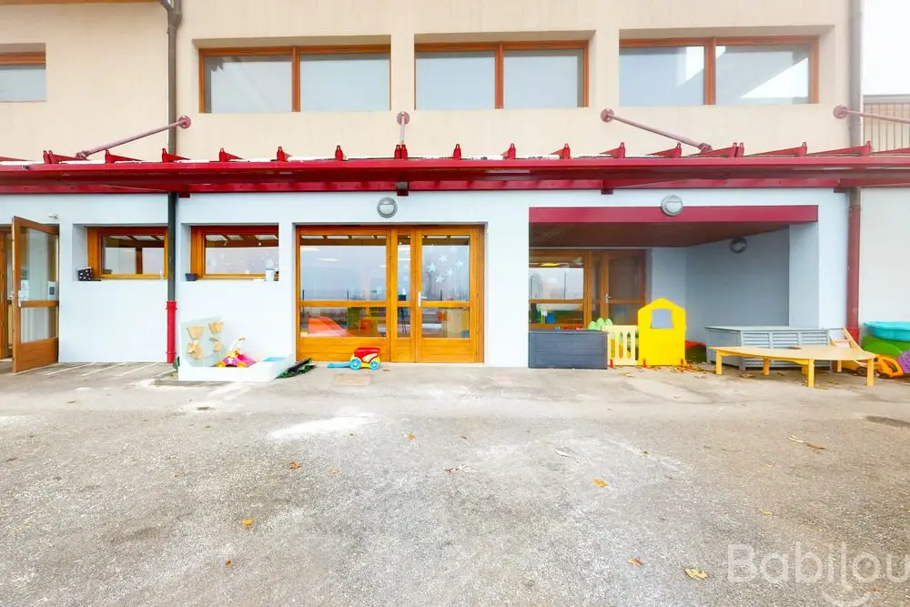 Façade de la crèche Babilou Larringes Jardy