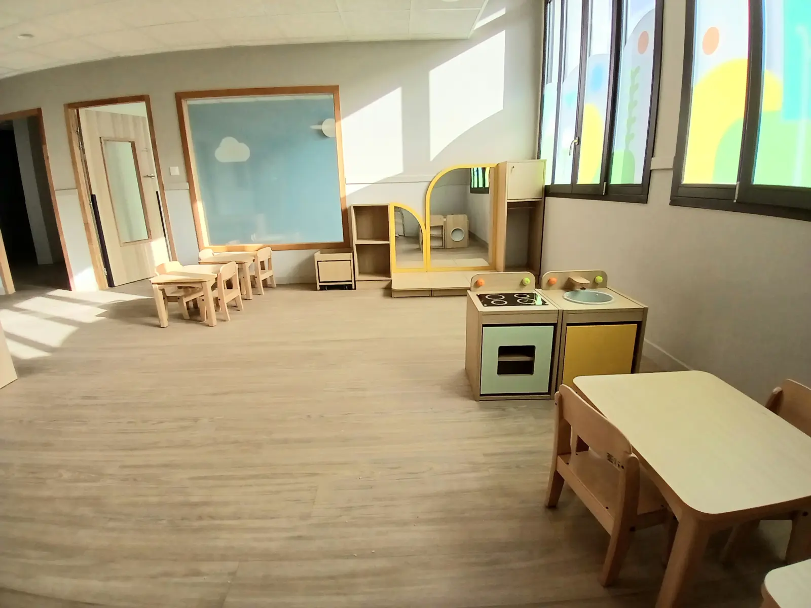 Coin cuisine et jeux d'imitation, crèche Babilou Annecy Leroux