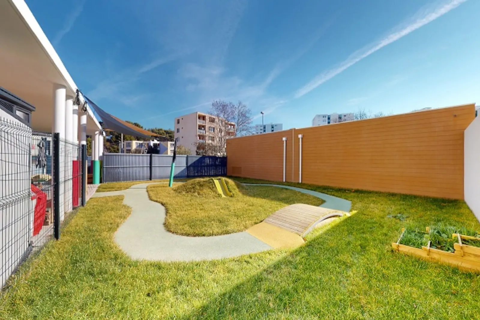 Un jardin de 535 m² avec potager, et une pédagogie inspirée de Montessori