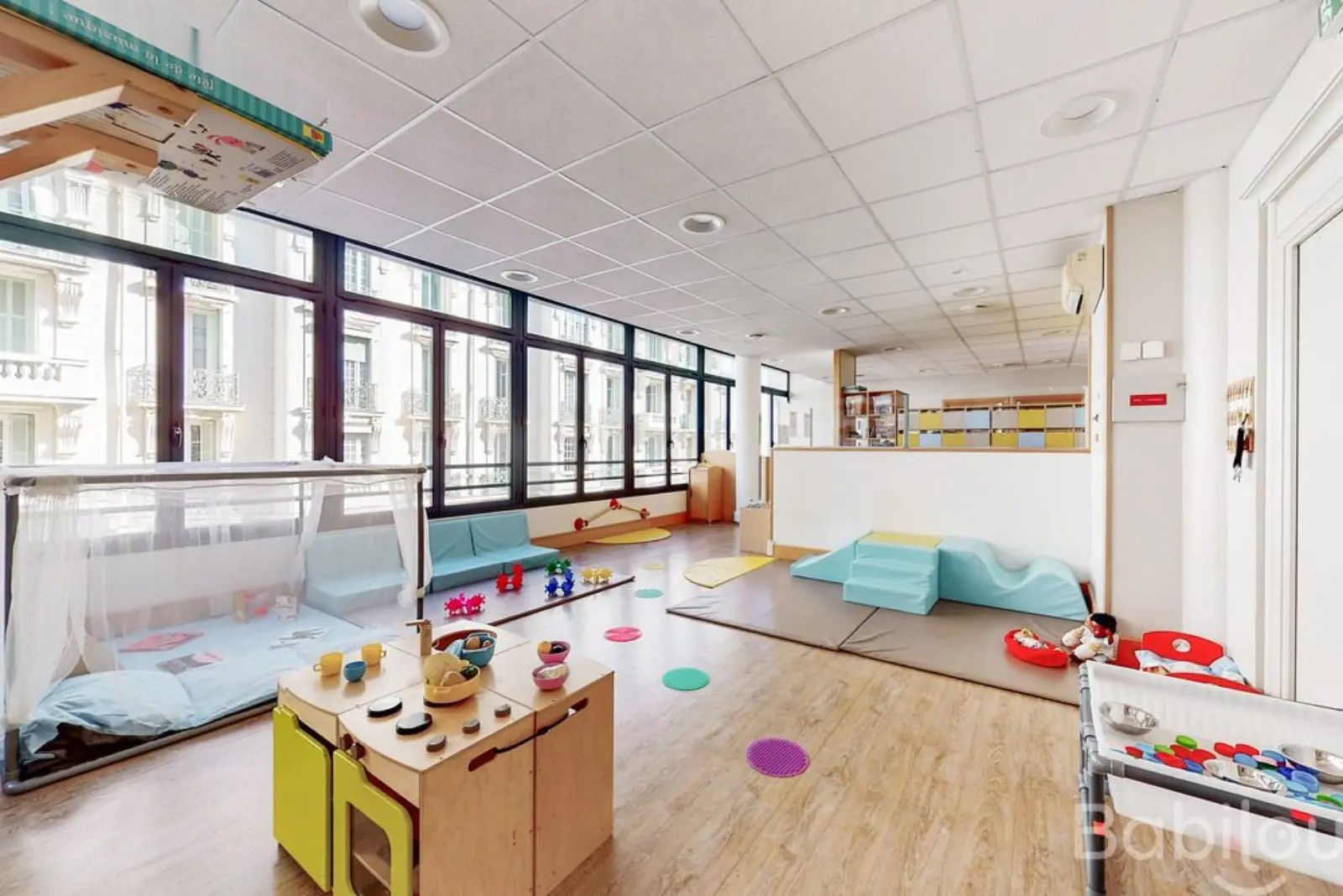 Salle de motricité de la crèche Babilou Nice La Buffa