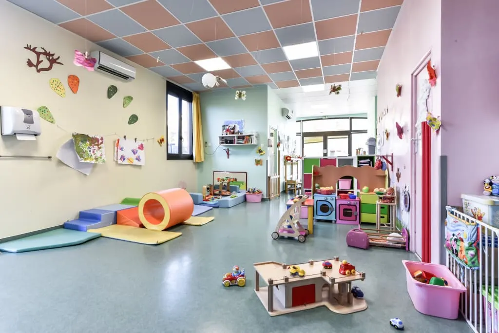 Espace d'éveil de la micro-crèche Babilou Le Rouret Les Arcades