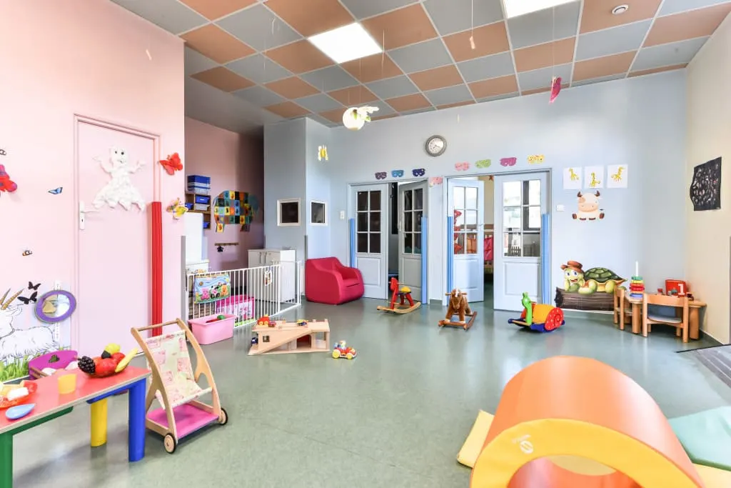 Salle de jeux de la micro-crèche Babilou Le Rouret Les Arcades