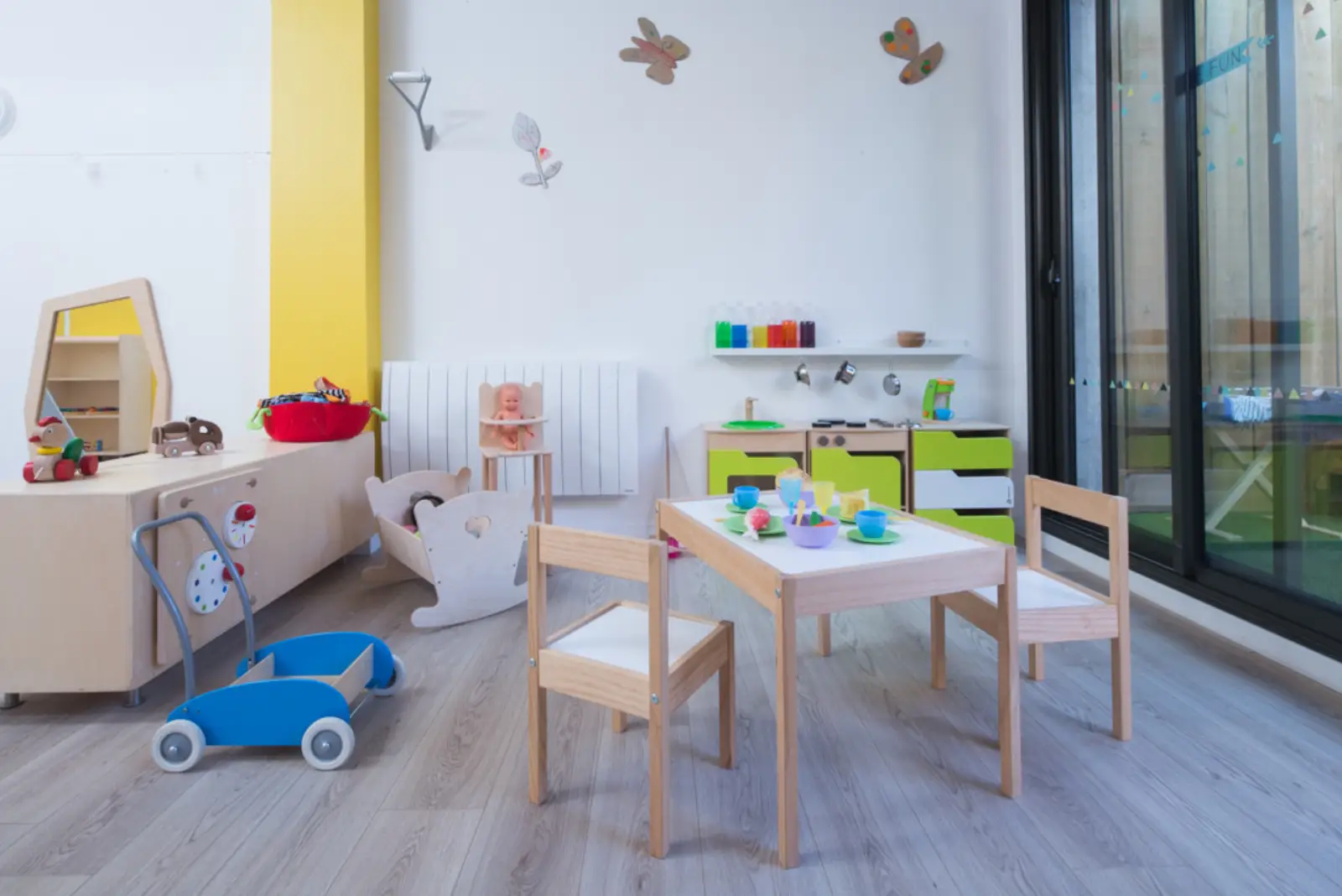 Coin cuisine d'imitation de la micro-crèche Babilou Bordeaux Ségalier