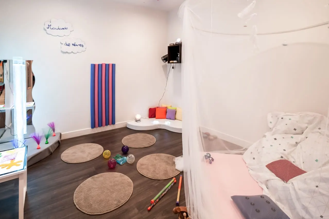 Des ateliers d'éveil et un espace sensoriel dédié à la détente