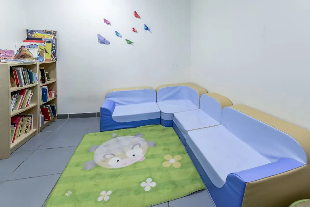 Coin lecture cosy de la crèche Babilou Bruguières Euronord