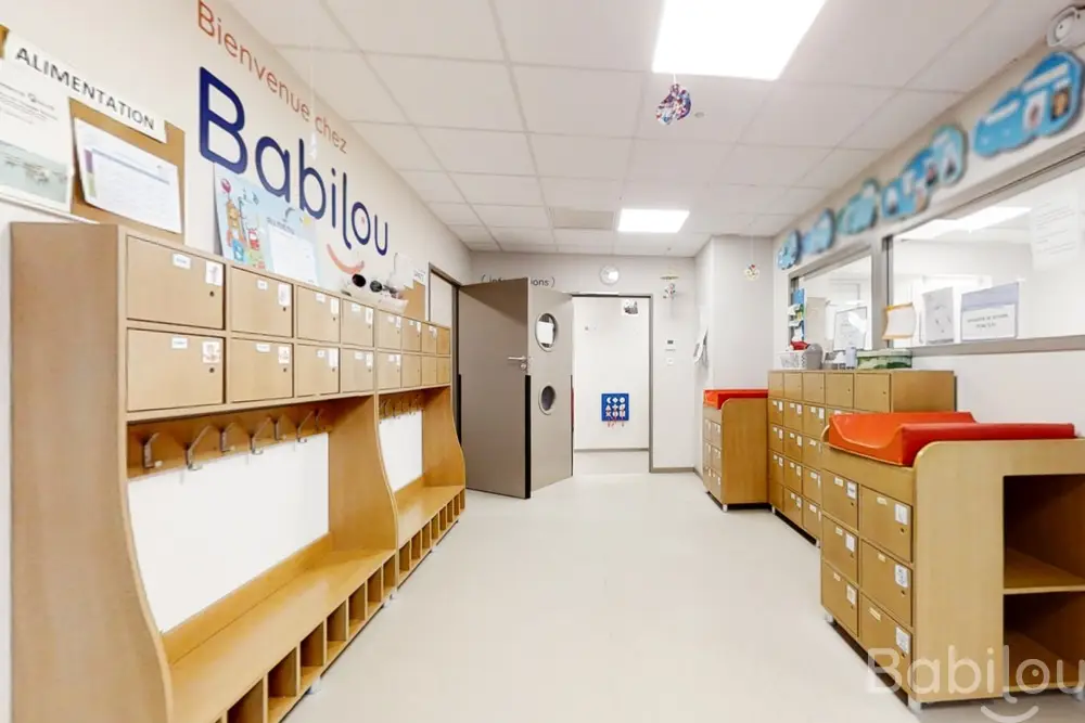 Vestiaire d'accueil de la crèche Babilou Launaguet Fignac