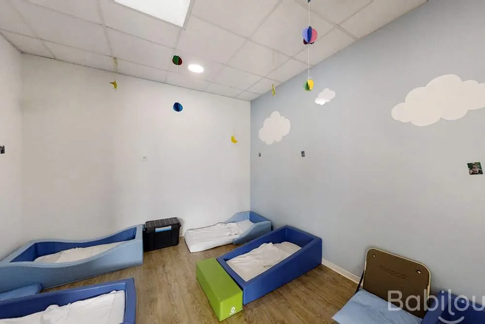 Dortoir de la crèche Babilou Toulouse Bonnefoy