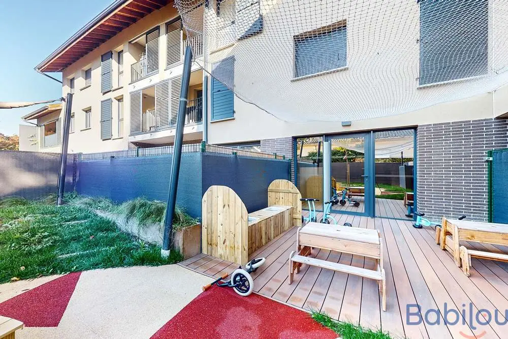 Un espace extérieur et un potager pour l'éveil des tout-petits