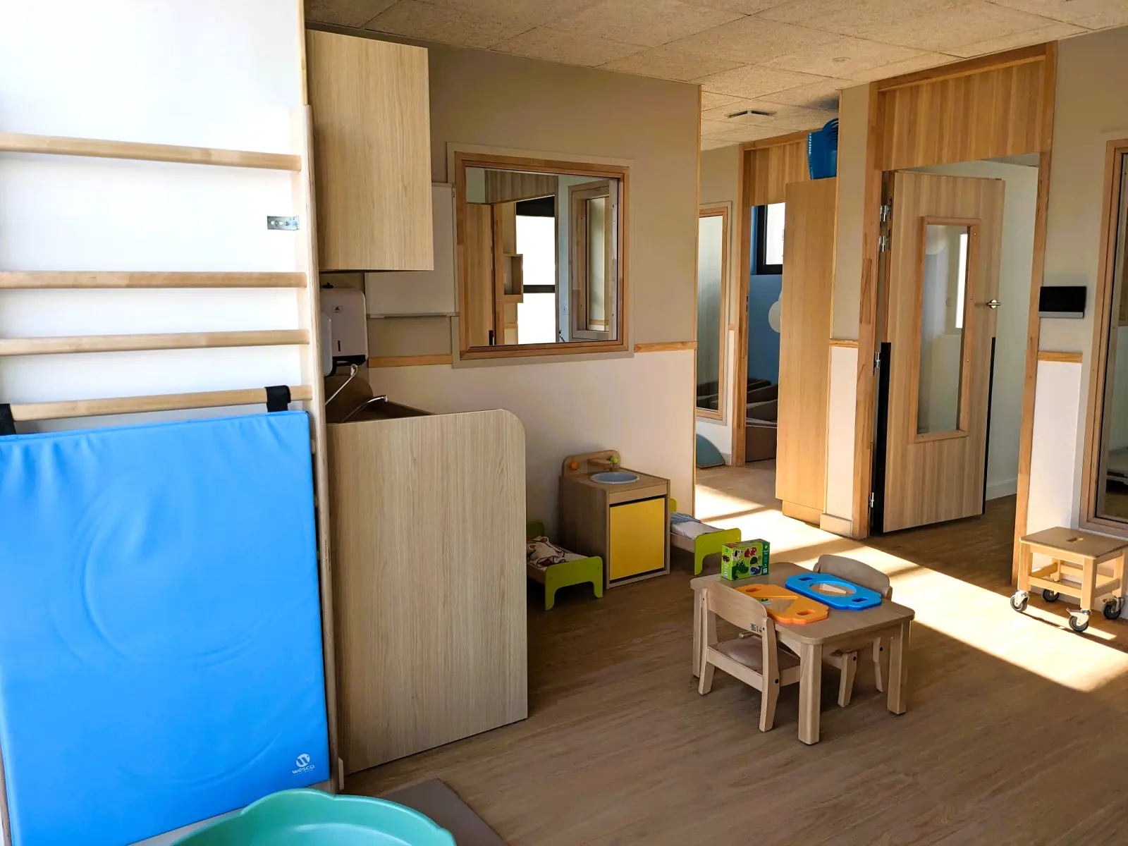 Des espaces pensés pour l'éveil et la motricité des tout-petits