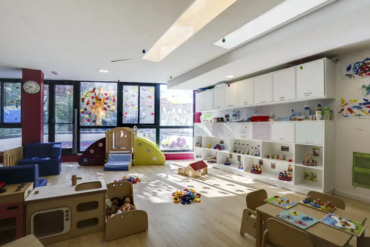 Une crèche <strong>multi-accueil</strong> dans le quartier des Grandes-Carrières, à Paris 18