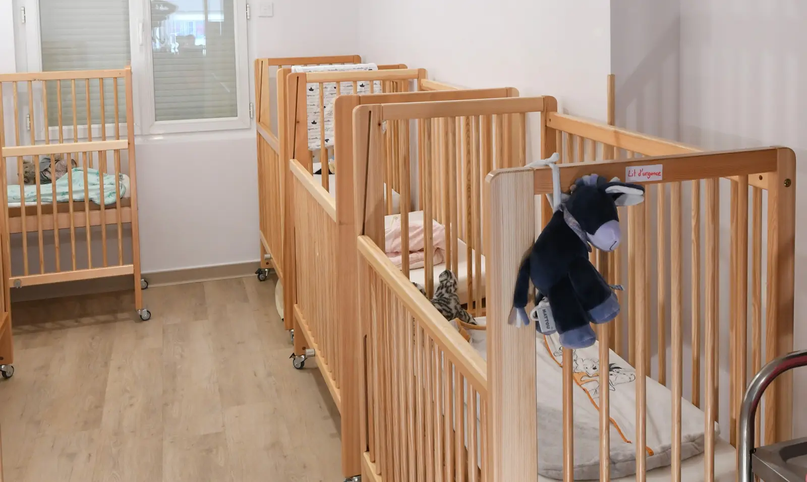 Dortoir des bébés de la micro-crèche Les Coloriés des Clayes-sous-Bois