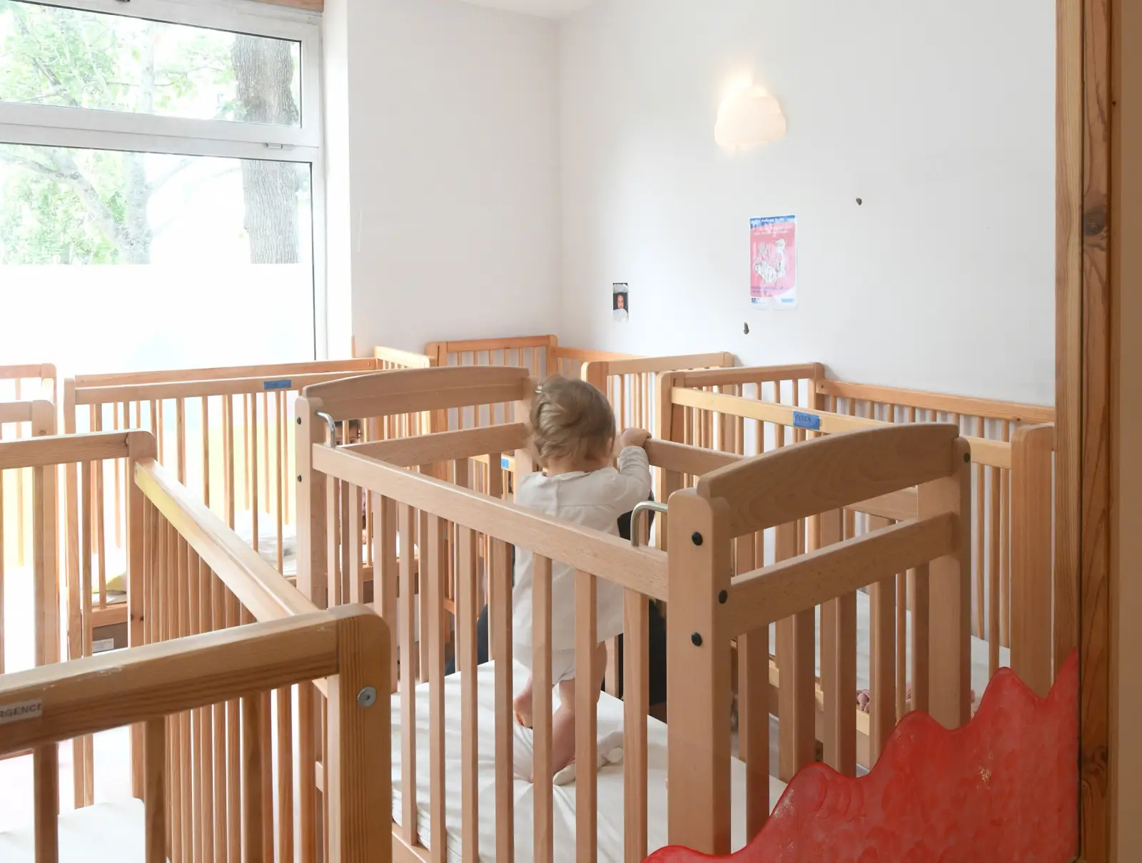 Une micro-crèche <strong>du réseau Les Coloriés</strong>, entre gare et tramway