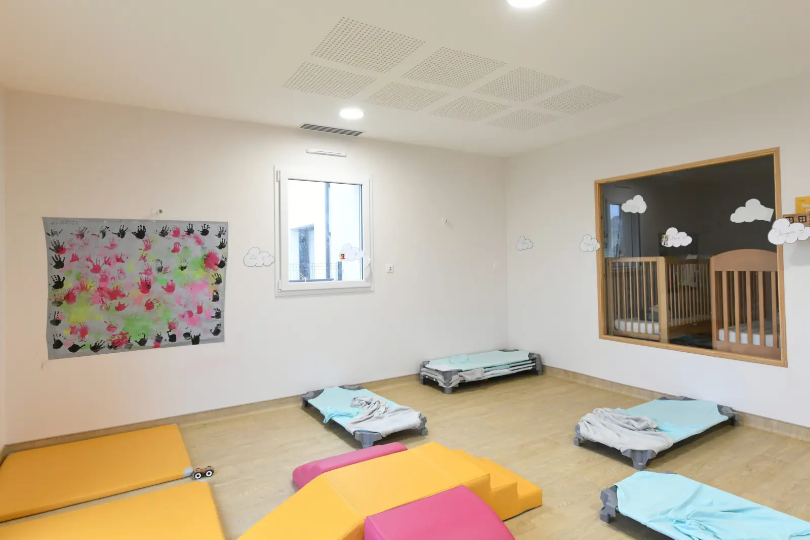 Une micro-crèche <strong>du réseau Les Coloriés</strong>, dans le nouveau quartier de la Porte des Alluets