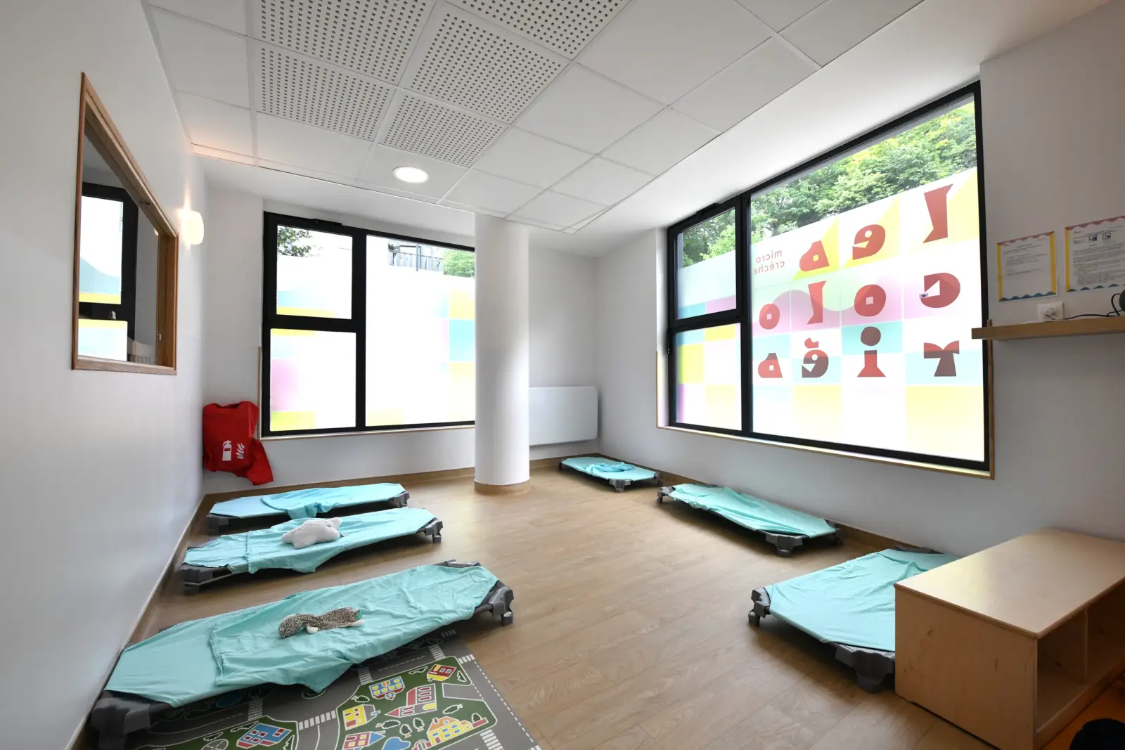 Dortoir moyens-grands de la micro-crèche Les Coloriés de Poissy Migneaux
