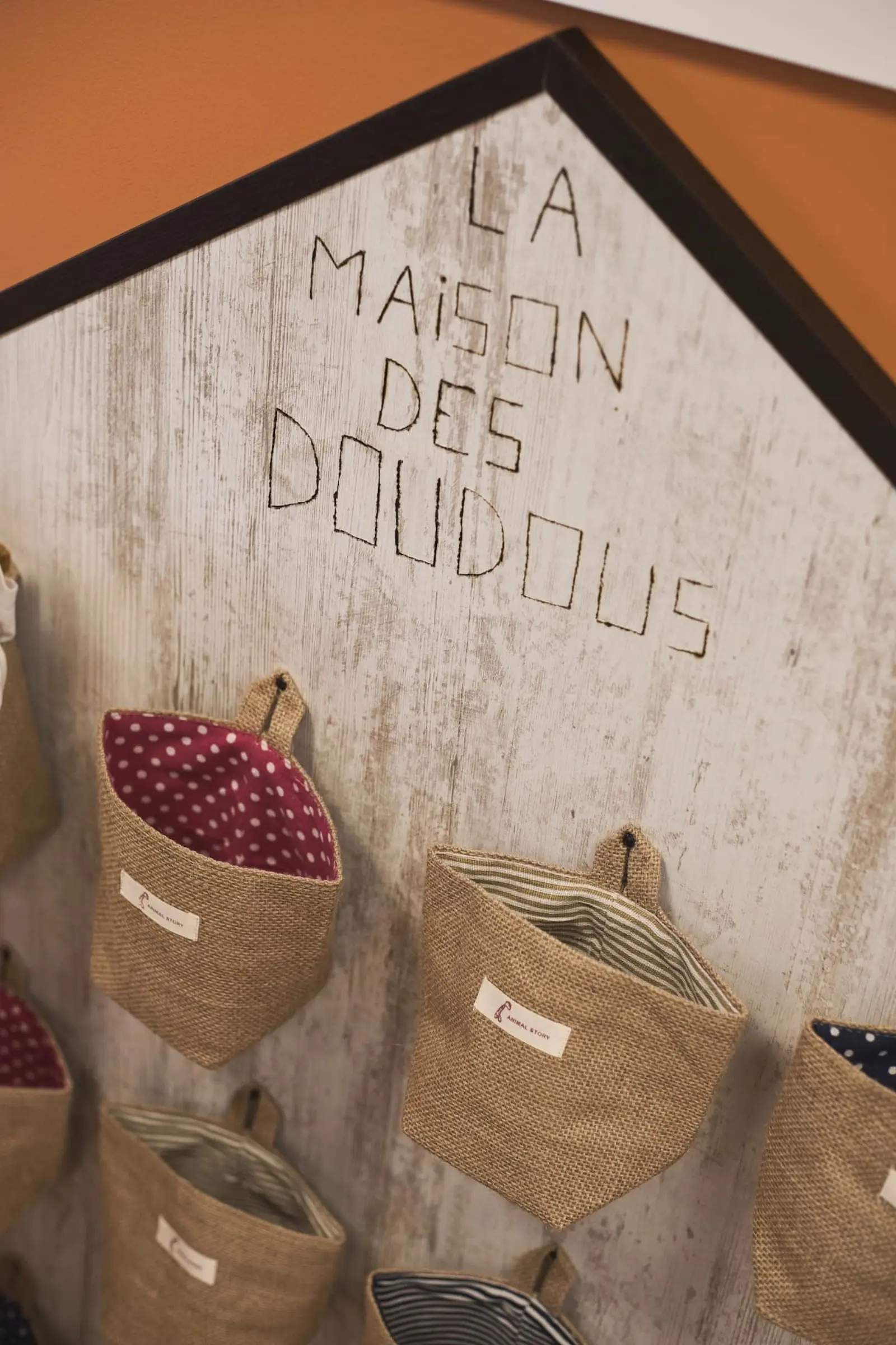 La Maison des Doudous, espace dédié aux objets transitionnels des enfants à la micro-crèche d'Hirtzfelden