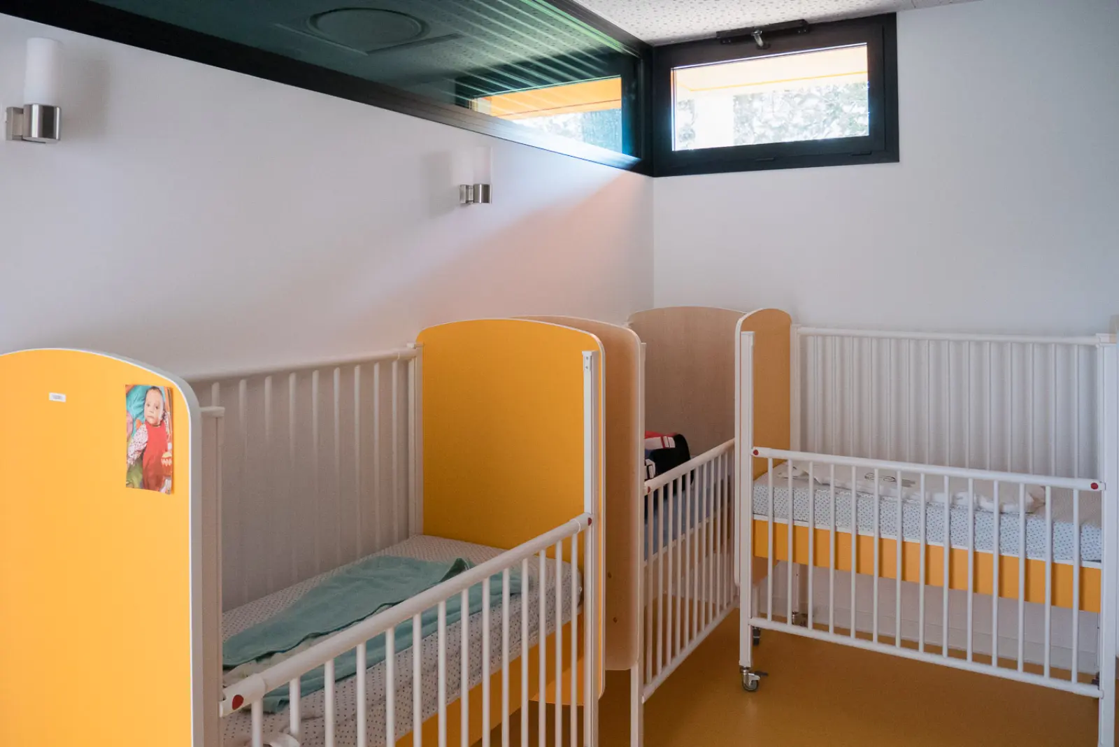 Dortoir de la micro-crèche Les Écureuils à Perpignan