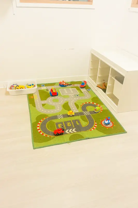 Tapis de jeux et jouets d'éveil à la micro-crèche Boubou & Les Chérubins à Plaisance-du-Touch