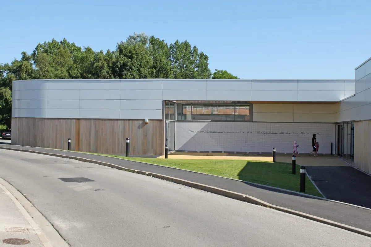 Un vrai lieu de vie au cœur de la <strong>Maison Intercommunale de l'Enfance et de la Famille</strong>