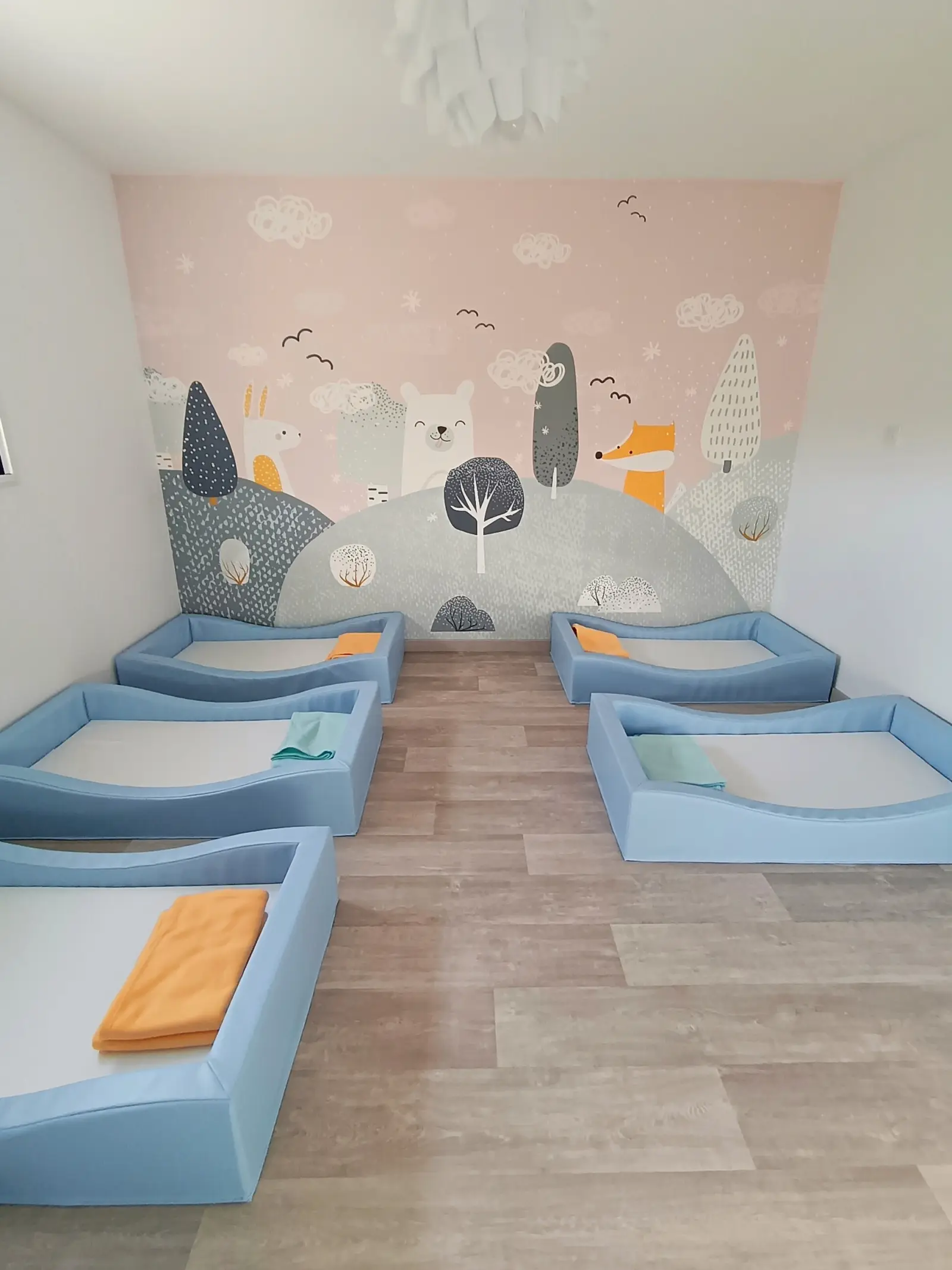 Dortoir de la micro-crèche Les Petites Bouilles à Camaret-sur-Aigues