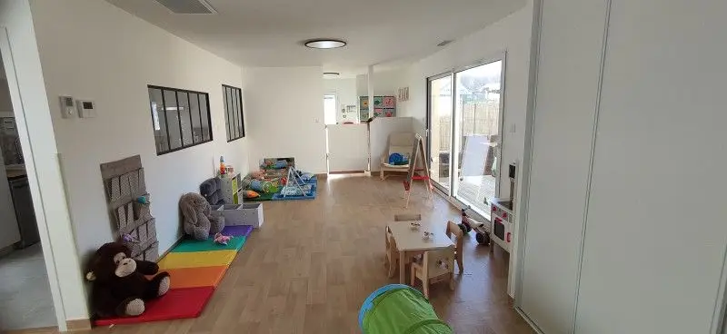 Salle de jeux de la micro-crèche Les Chérubins du Béarn à Castétis