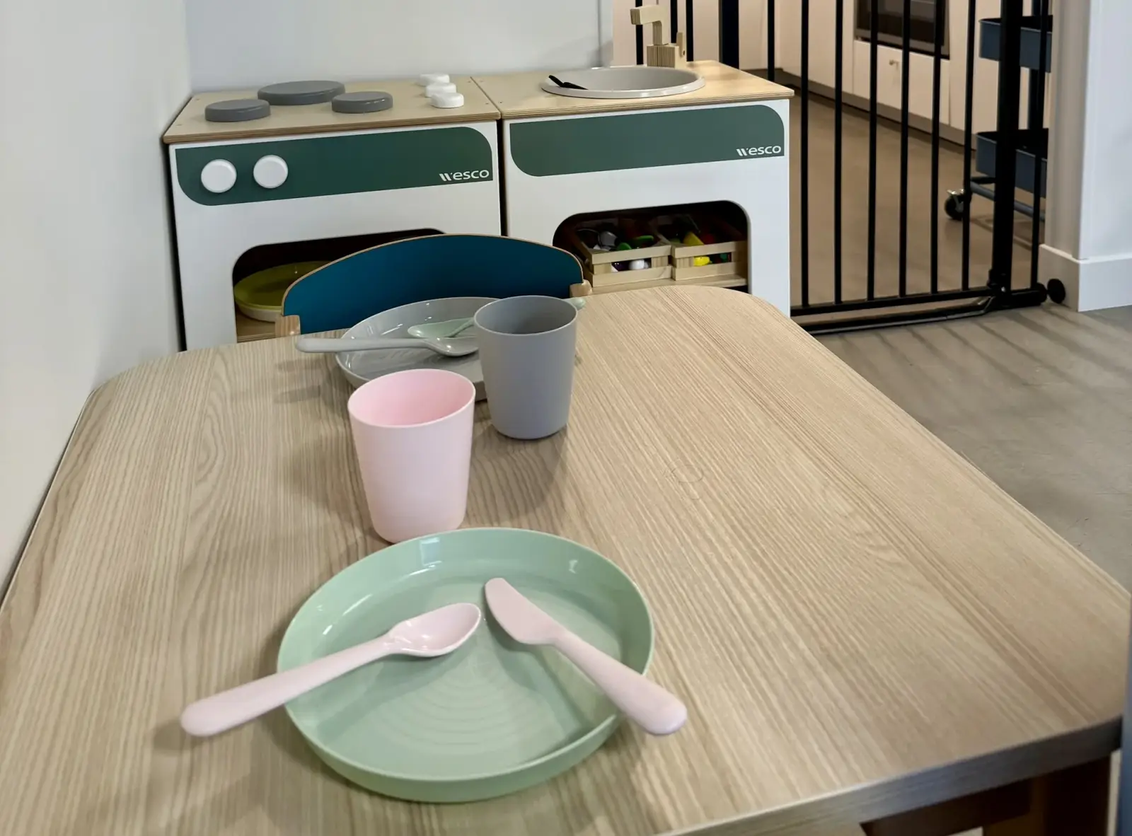 Coin repas de la micro-crèche Chez Minido à Nantes, Île de Versailles