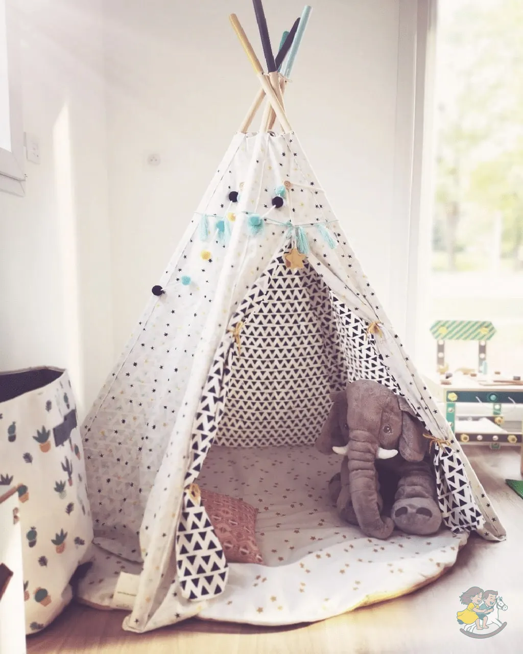 Coin tipi pour se retirer et se reposer à la micro-crèche Dolce Vita de Talant
