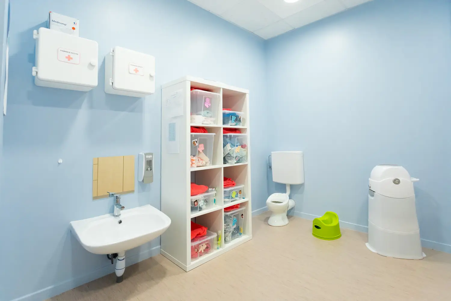 Salle de change de la micro-crèche d'Essey-lès-Nancy