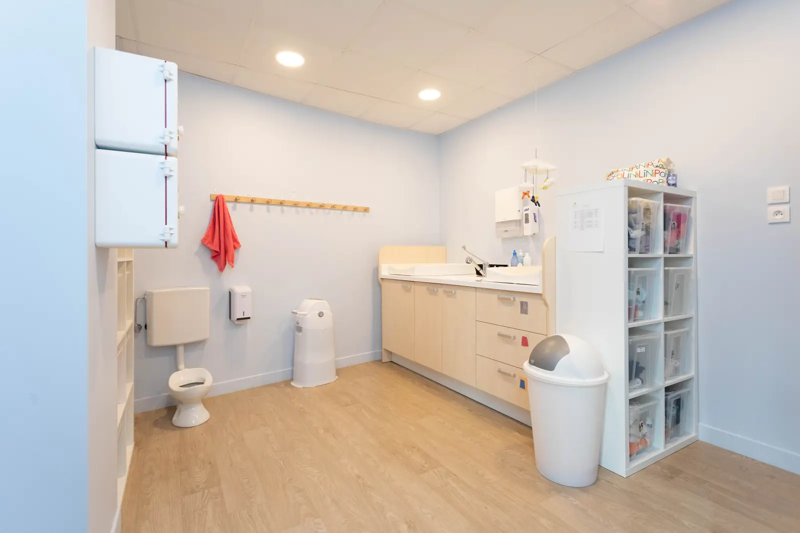 Salle de change de la micro-crèche de Saint-Nicolas-de-Port