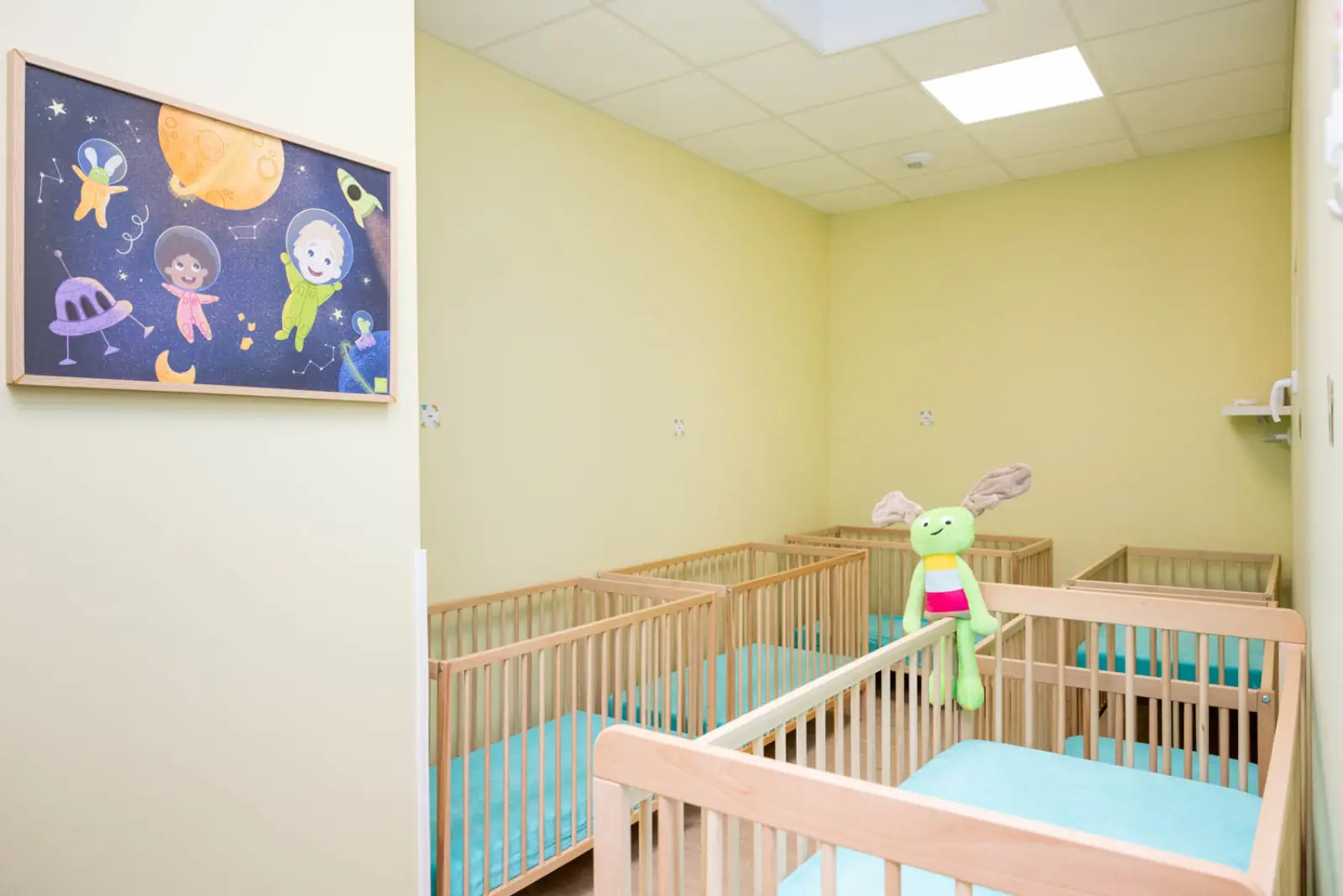 Dortoir de la micro-crèche La Cabane d'Achille et Camille à Oullins