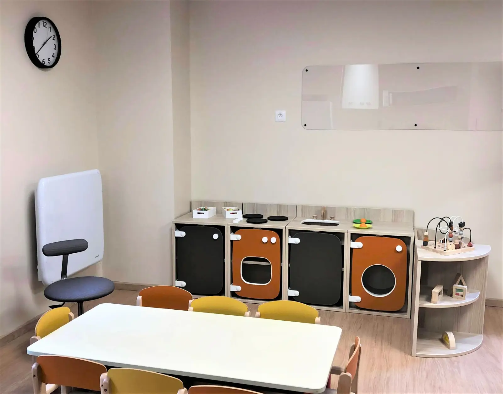 Pièce de vie de la micro-crèche Graines d'Artistes Clémenceau à Marcq-en-Barœul