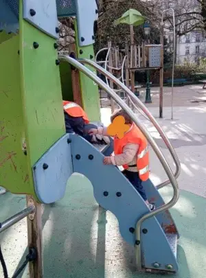 Sortie au parc pour les enfants de la micro-crèche Les Explorateurs de Saint-Ambroise
