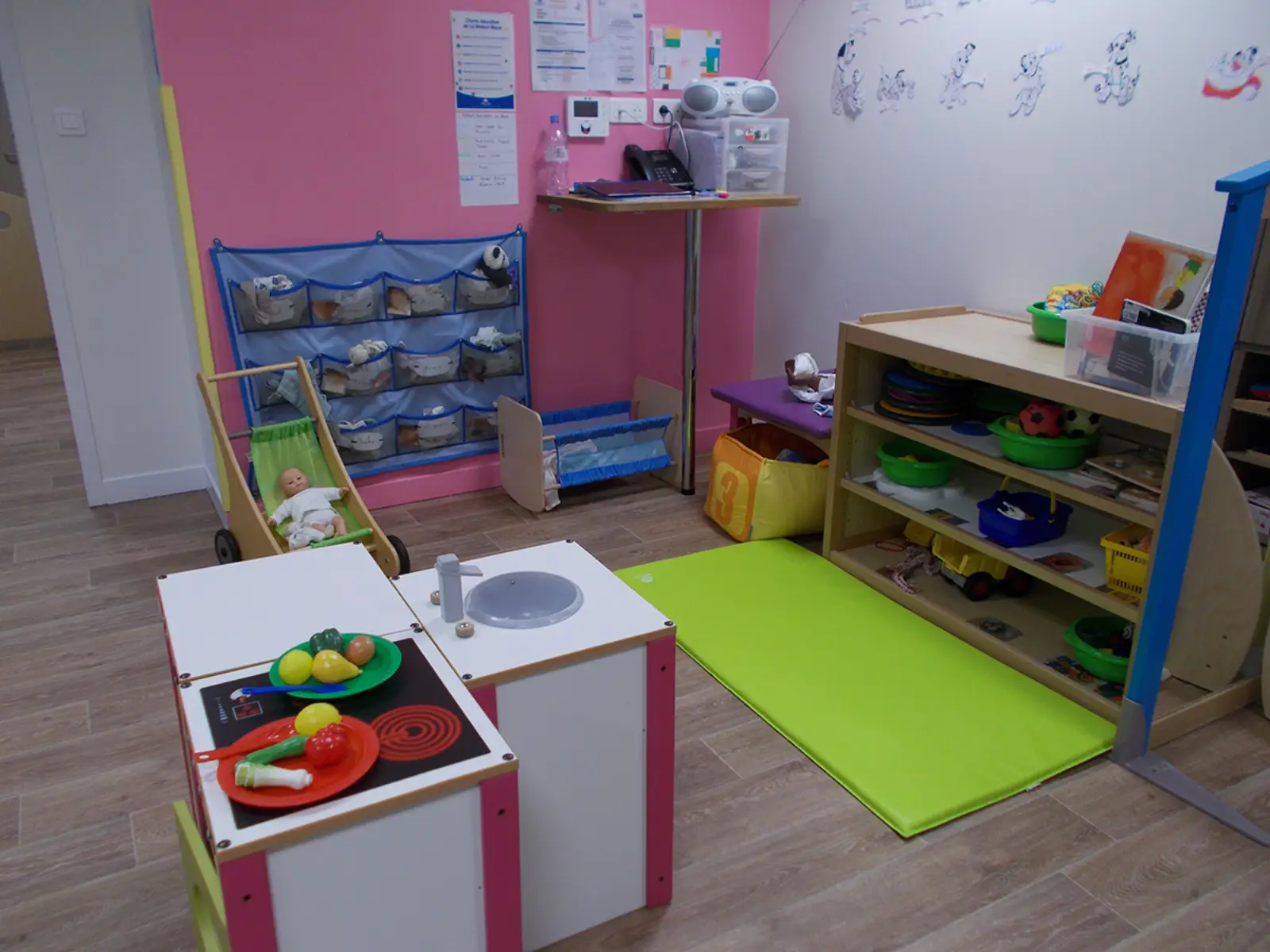 Espace de jeux d'imitation de la micro-crèche Orangette à Puyricard