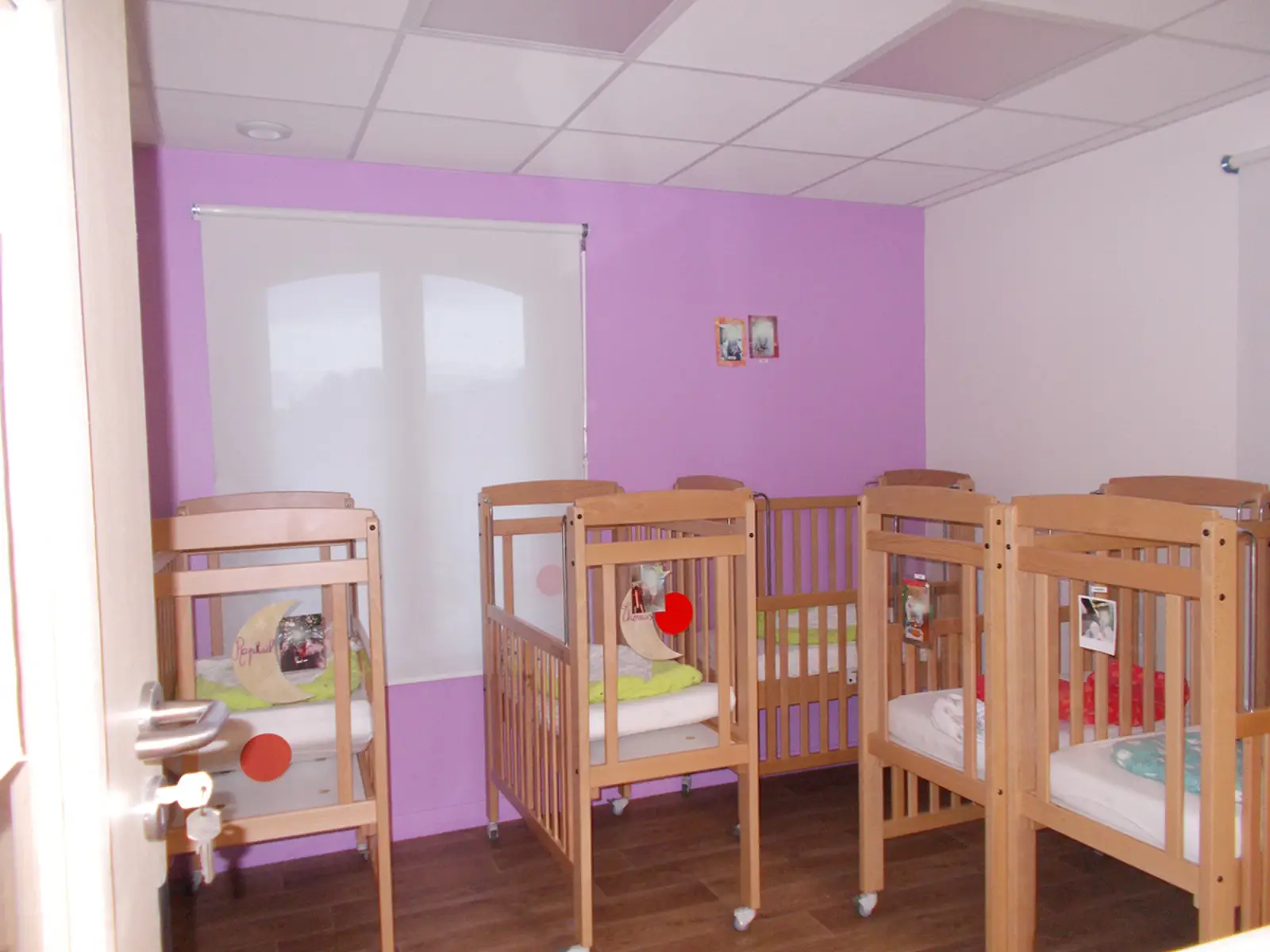 Dortoir des bébés à la micro-crèche Orangette, Puyricard