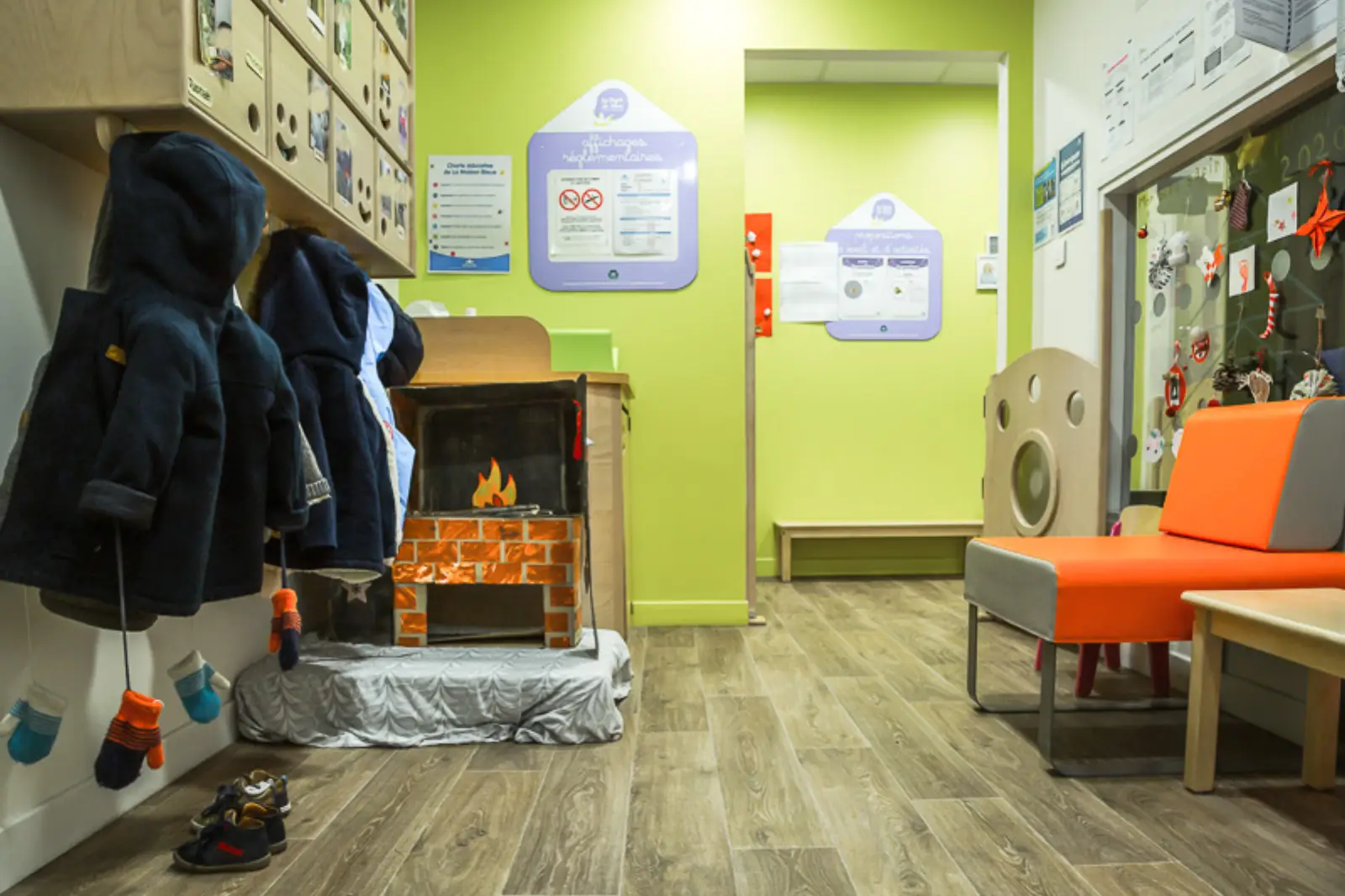 Vestiaire de la micro-crèche Orangette à Puyricard
