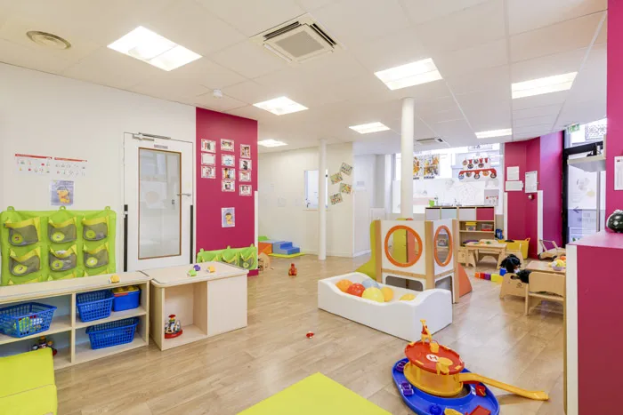 Une micro-crèche <strong>chaleureuse</strong>, quartier des Ternes