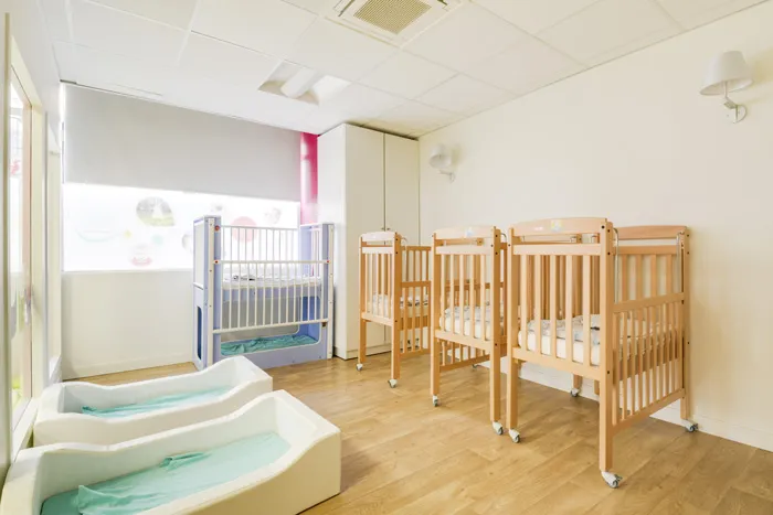 Dortoir de la micro-crèche Les Malicieux de l'Etoile à Paris 17