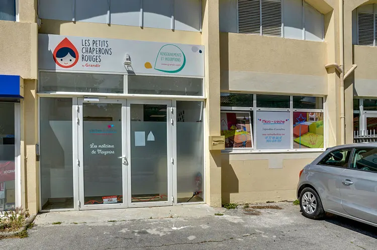 Façade de la micro-crèche Les Malicieux de Mazarine, résidence La Mazarine à Aix-les-Milles