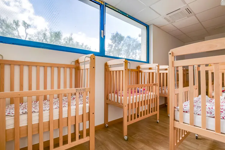 Dortoir de la micro-crèche Les Malicieux de Technolac au Bourget-du-Lac