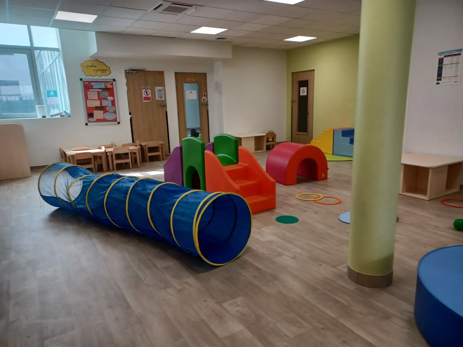 Une crèche <strong>accueillante</strong>, avec un grand espace extérieur